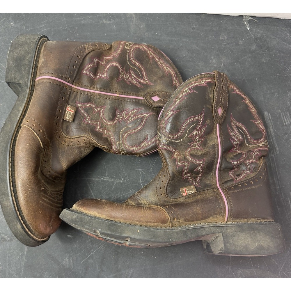 Justin brown leather gypsy round toe cowboy boot, big girl's 11